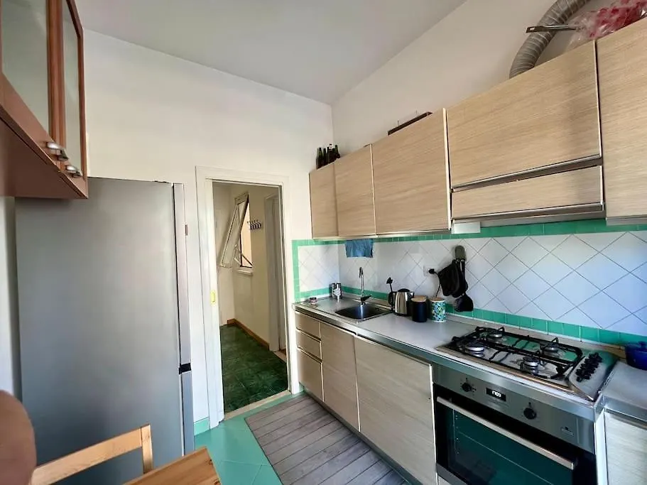 Elegante E Centrale Trilocale A Trastevere Apartment Rome 0*,  Italy