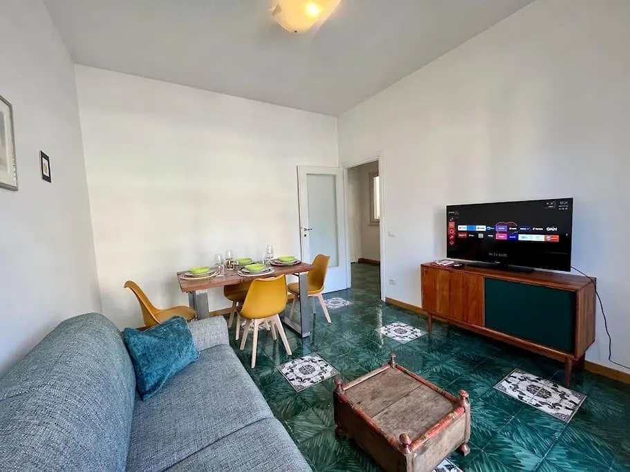 Elegante E Centrale Trilocale A Trastevere Apartment Rome Italy